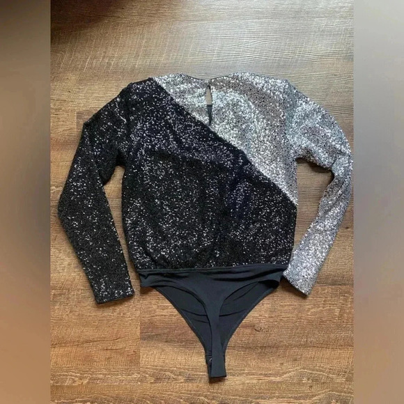 EXPRESS black & silver sequin bodysuit thong size S party cocktail Y2K sexy EUC - Picture 3 of 9